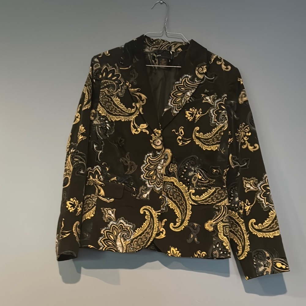 Grace Elements Black and Gold Tailored Blazer